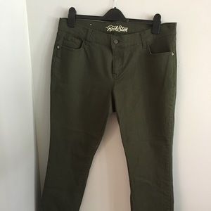 Rock star skinny jeans Olive color